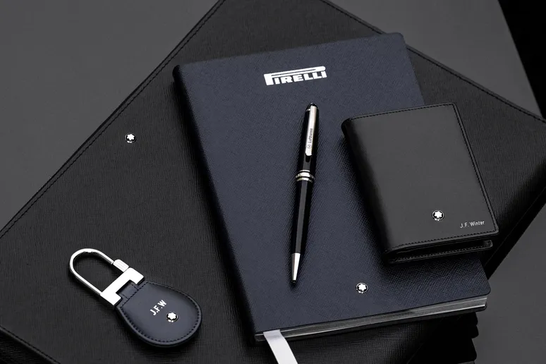 Corporate-gifts-merchandise